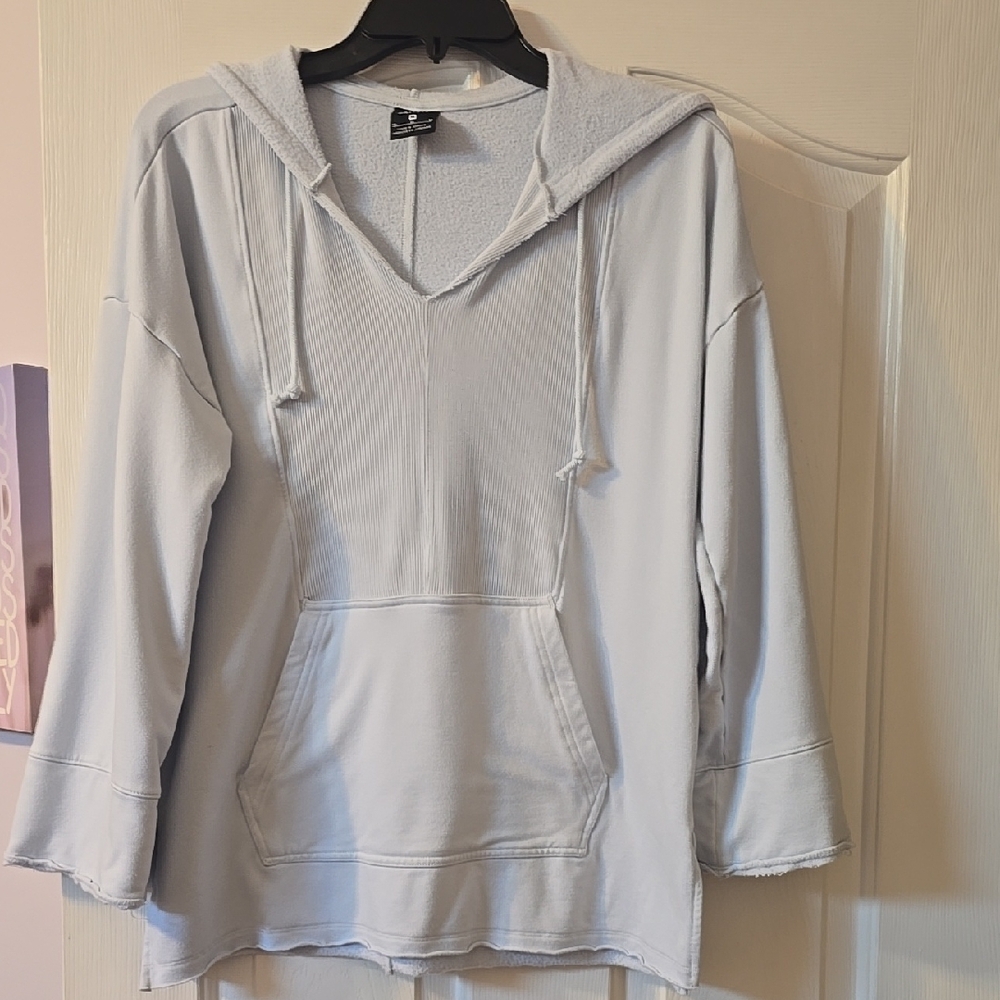 Light Blue NIKE Dri-Fit Luxe Yoga V-neck Sweatshirt - SZ M